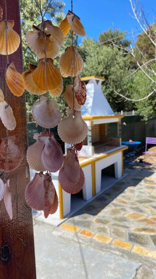 Malou Garden House Near The Beach Glifa  Exterior foto