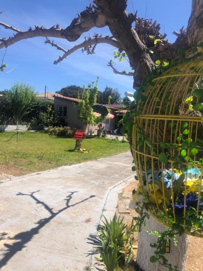 Malou Garden House Near The Beach Glifa  Exterior foto